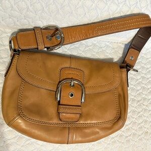 Coach Soho Tan Leather Front Flap Buckle Shoulder  Bag Y2K No.  F13105